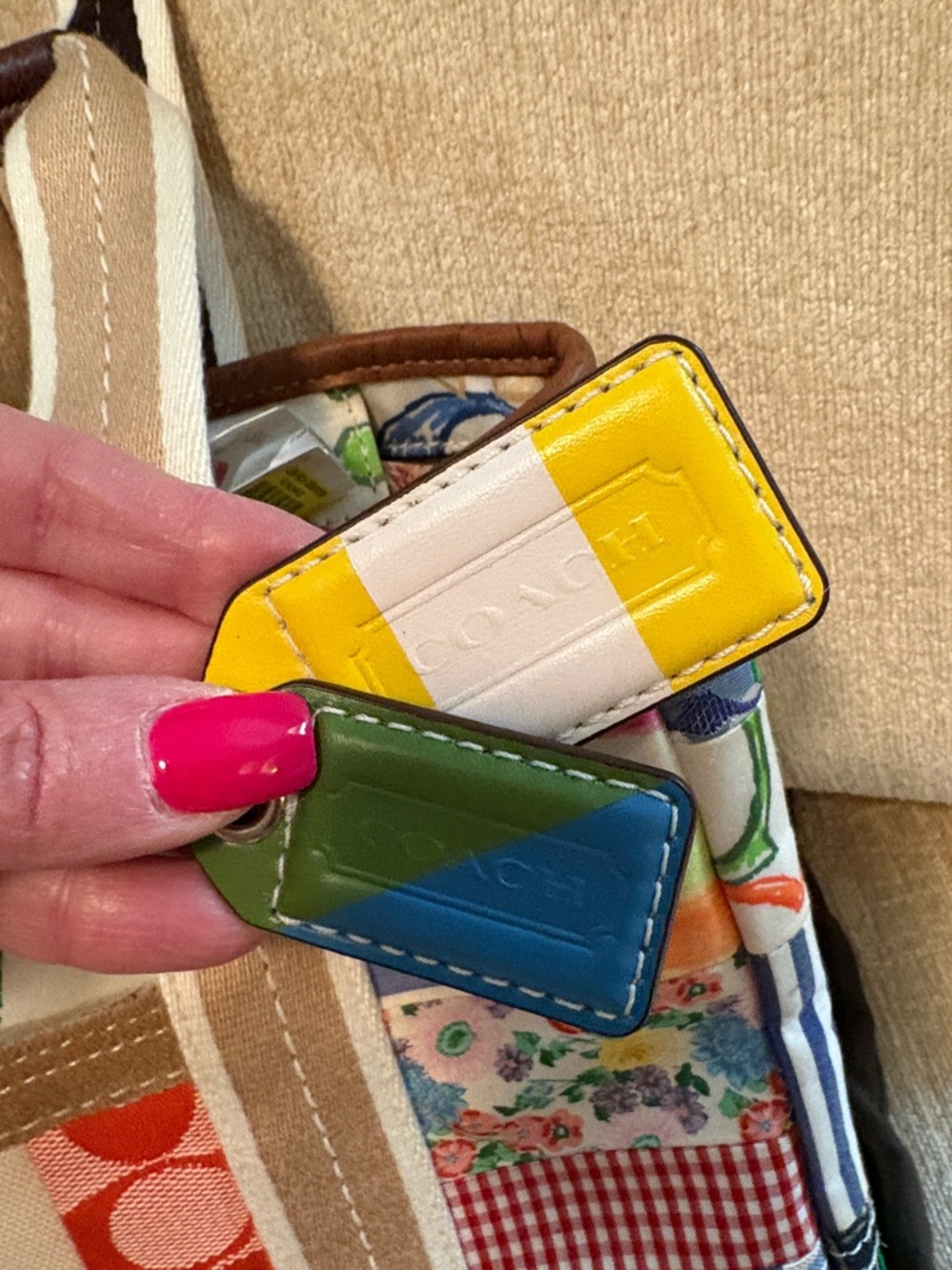 Vintage Coach Multicolor Patchwork Canvas Carryall Tote And Key/Card Holder. - Picture 4 of 16